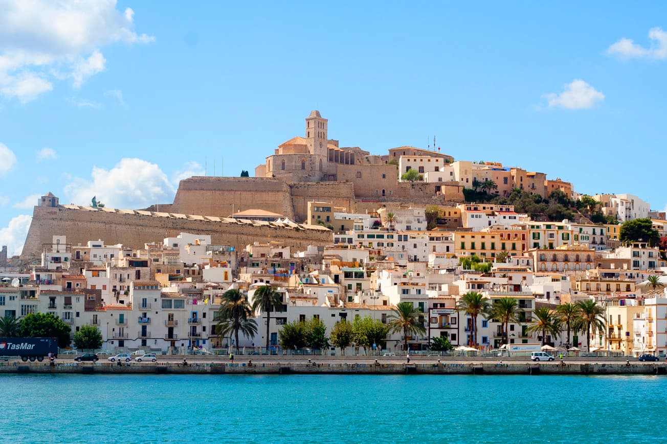 Ibiza Island tour by bus + Hippy Market visit